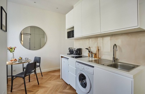 Quartier de la Plaine-de-Monceaux Apartamento | Modern Studio Arc de Triomphe Monceau