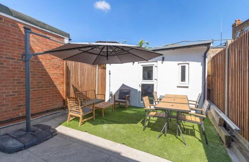 Edgware Apartamento | Modern Studio Central Location Private Bathroom and shared Kitchen 2