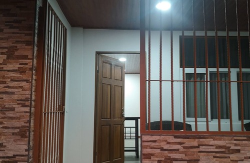 San Antonio de Belén Apartamento | Modern Studio Clean Safe Area Fast Wifi with Patio