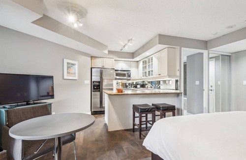 Downtown Toronto Apartamento | Modern Studio Condo DT Toronto