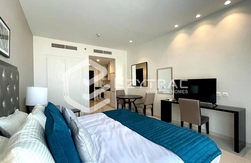 Dubai World Central Apartamento | Modern Studio - Damac Celestia -Dubai South - Ezytrac Vacation Homes