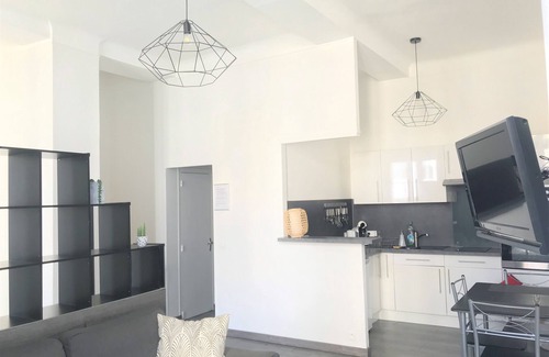 Auxerre Apartamento | Estudio moderno, centro de la ciudad hiper
