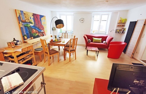 Landshut Apartamento | Estudio moderno en el casco antiguo.