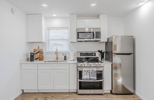 Little Elm Apartamento | Modern Studio Near Lake Lewisville | Fire Pit & Pets OK