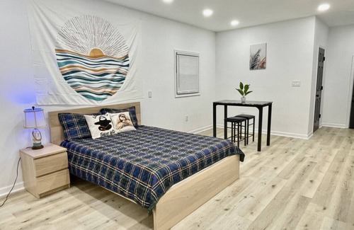 Greensboro Casa | Modern Studio Near PTI Airport