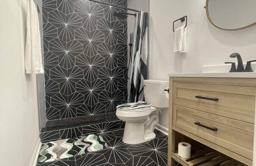 Greensboro Casa | Modern Studio Near PTI Airport