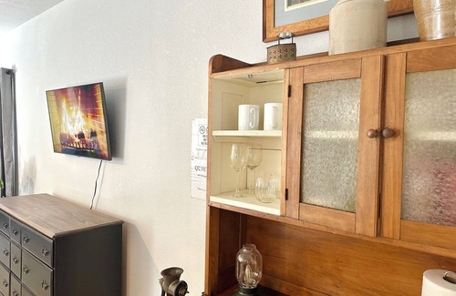 Central Oklahoma City Apartamento | Modern Studio Retreat Stylish Spacious MR