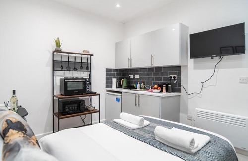 Brent Apartamento | Modern Studio Rooms in Zone 2 London