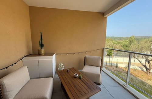 Bastide Giraud Apartamento | Modern studio - terrace - pool