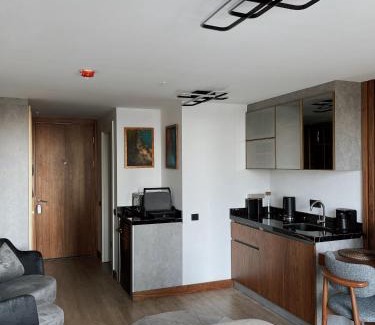 Kartal Apartamento | Modern Studio with balcony