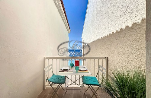 Cavaliere Beach Apartamento | Modern studio with sea view and direct access to Cavalière Beach