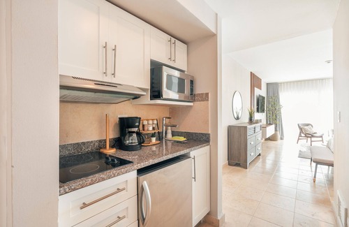 Cap Cana Marina Apartamento | Modern studio with ocean view in Punta Palmera