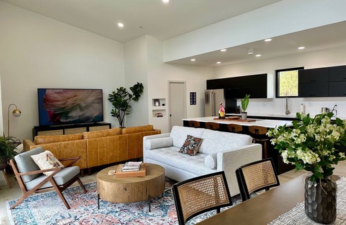 Annapolis Casa | Modern Styled Home in Historic Annapolis Eastport Neighborhood