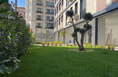 Kadikoy Casa | Modern & Stylish 2-Bedroom Apartment with Fast Wi-Fi in Central Istanbul