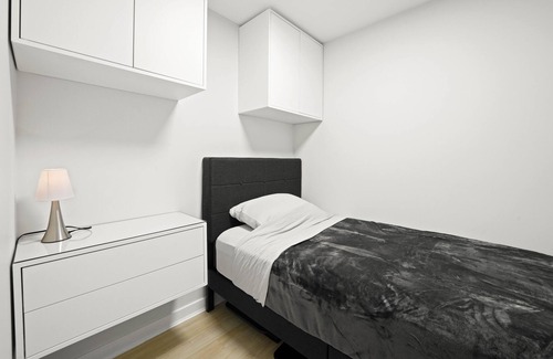 Gastown Condominio | Modern, Stylish 2br Condo - Sleeps 5+Pool/Gym/More