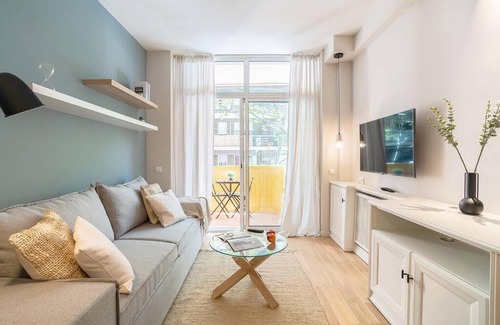 El Parc i la Llacuna del Poblenou Apartamento | Modern stylish 3 bedroom Arco de Triunfo