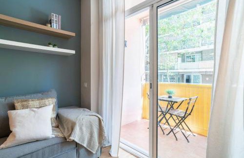 El Parc i la Llacuna del Poblenou Apartamento | Modern stylish 3 bedroom Arco de Triunfo