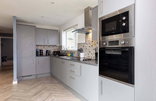 Peterborough Casa | Modern & Stylish 3 Bedroom Home in Peterborough