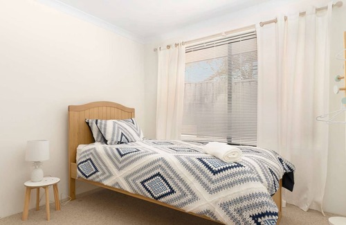 Falcon Casa | Modern, stylish and spacious 4BR home, sleeps 8, close to beach