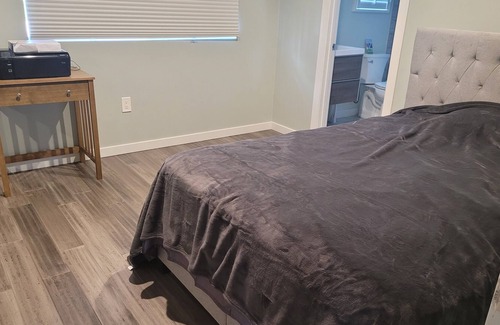 Woodland Hills Casa | Modern, Stylish, New Home, in Prime/central Location ~ in the Valley