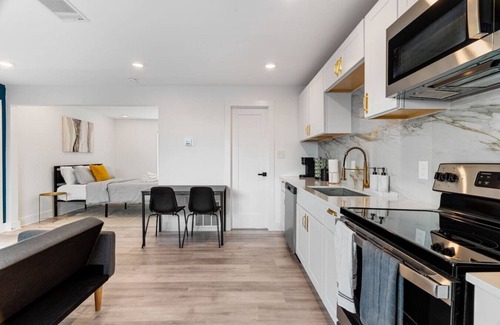 Knox - Henderson Apartamento | Modern Style Studio in Downtown Dallas + Parking