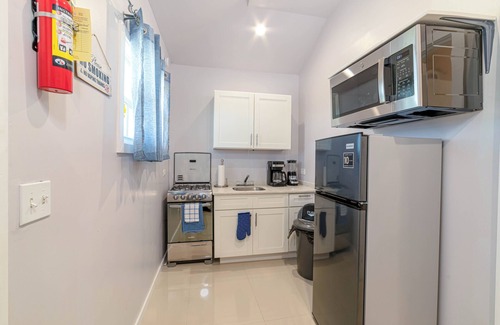 Buckleys Village Apartamento | Modern, stylish, peaceful apartment with a great view!