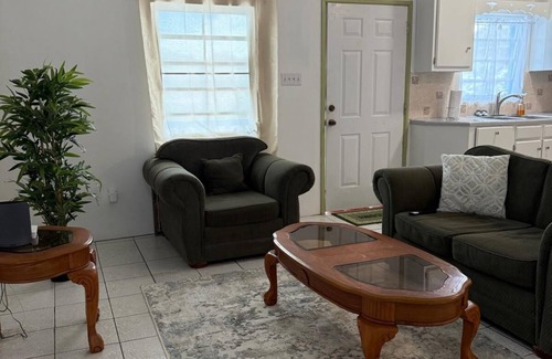 Stonyhill Apartamento | Modern Suite with Balcony & Full Kitchen