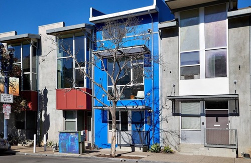 East Village Casa | Modern Surf Themed Home - Heart of Gaslamp