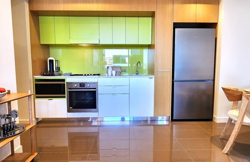 Waterloo Apartamento | Modern Sydney Living with Pool & Gym