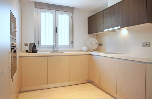Ojen Apartamento | Moderno apartamento de tres dormitorios en La Mairena
