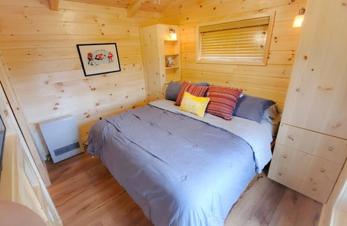 Malone Cabina | Moderna cabaña pequeña casa junto a la estación de esquí Titus Mountain y Malone Golf Club