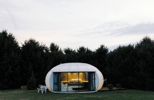 Strasburg Casa | Modern Tiny Home with Hot Tub