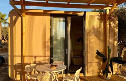 Estombar Otro | Modern Tiny House with Big Comfort