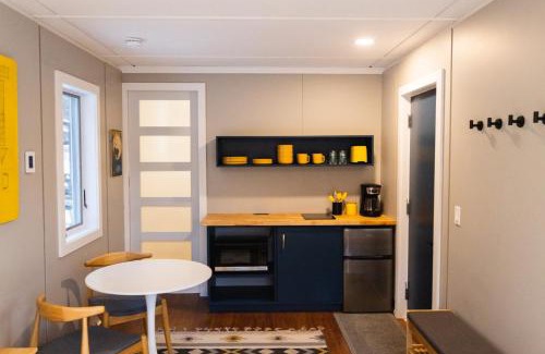 Johnson Casa | Modern Tiny House with hot tub & river near Stowe