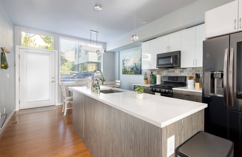 Ballard Casa | Modern Townhome in Ballard, Super Walkable!