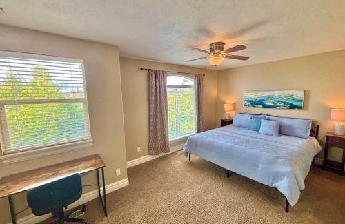 Central City Casa | Modern Townhome Near the Center of the City