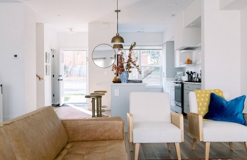 Court House Hill Casa | Modern Townhome w/ Garage in Historic Downtown!