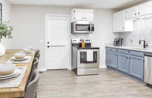 Cookeville Casa | Modern Townhome: Walk to Tennessee Tech University