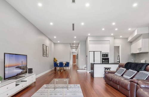 Doncaster East Casa | Modern Townhouse in Doncaster near Westfield