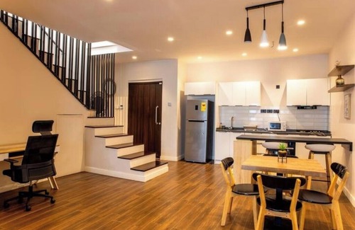 Labadi Casa | Modern Townhouse near Beach