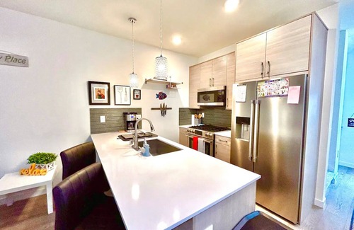 Fauntleroy Casa | Modern townhouse with rooftop.