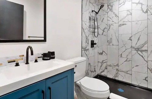 Downtown Apartamento | Modern Trendy Spacious Homes SSFDowntown