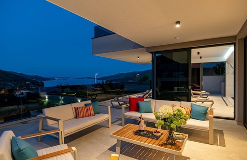 Marina Villa | Villa Preko Titanium | Villa moderna de 4 dormitorios | Impresionantes vistas al mar | Sauna | Gimna