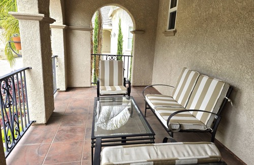 Fairfield Casa | Modern Tuscan Castle around Napa & Sonoma Valley Wine Country