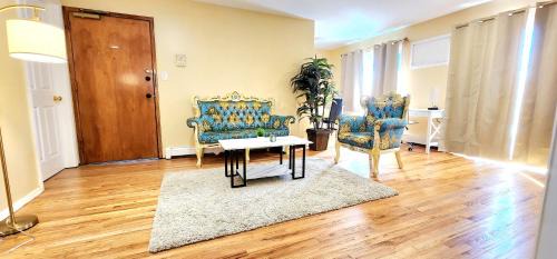 Jamaica Hills Apartamento | Modern Two Bedroom Apartment Jamaica Queens, NYC
