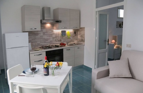 Old Town Apartamento | Modern two room apartment with sea views in the heart of Cefalù’s historic town centre.