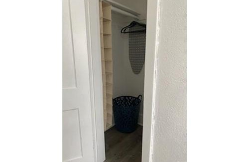 Downtown Klamath Falls Apartamento | Modern Unit 212 in a 1930s Building
