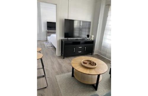 Downtown Klamath Falls Apartamento | Modern Unit 212 in a 1930s Building