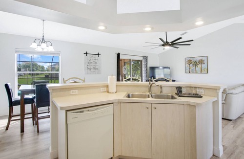Port Saint Lucie Casa | Modern Updated Home With Pool Minutes From Beach!