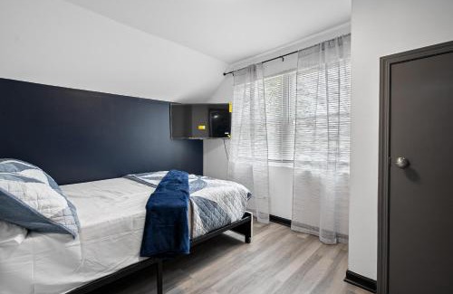 North Chicago Casa | modern upgrade-near naval base